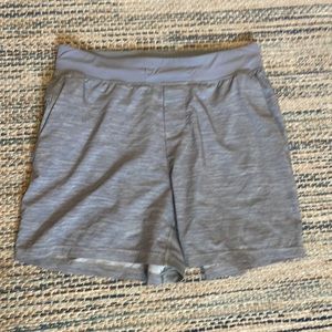 Lululemon T.H.E shorts 5’’ inseam